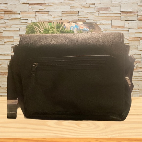 Aldo Bags Aldo Black Messenger Bag Poshmark